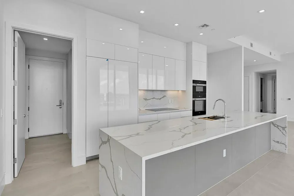 220 Lake Shore Drive #2411 Lake Park, FL 33403