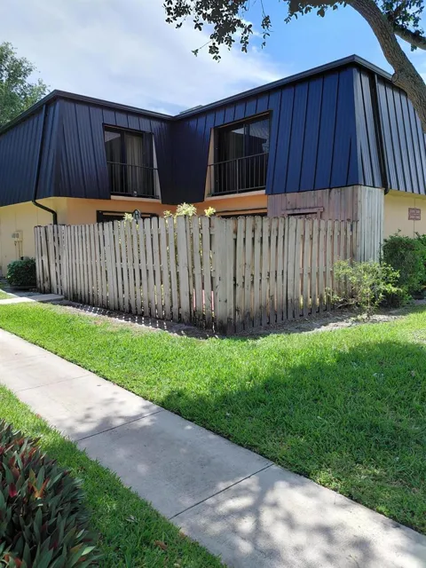 2403 S Waterside Drive #2403
