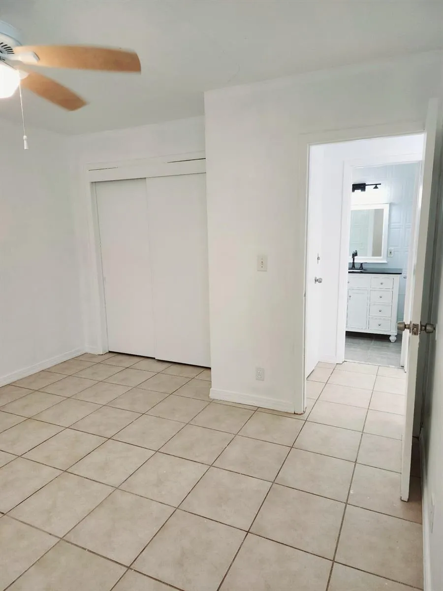 4124 32nd Court Hollywood, FL 33021