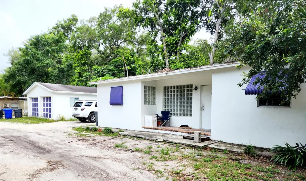 4124 32nd Court Hollywood, FL 33021