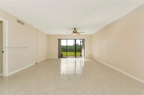 300 Racquet Club Rd #104