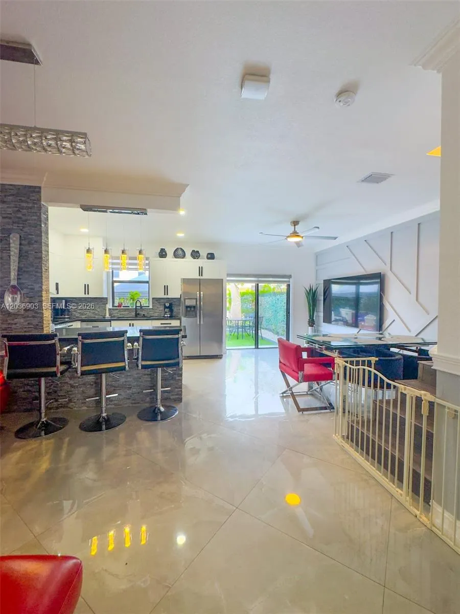 4715 Caspian Way Davie, FL 33314