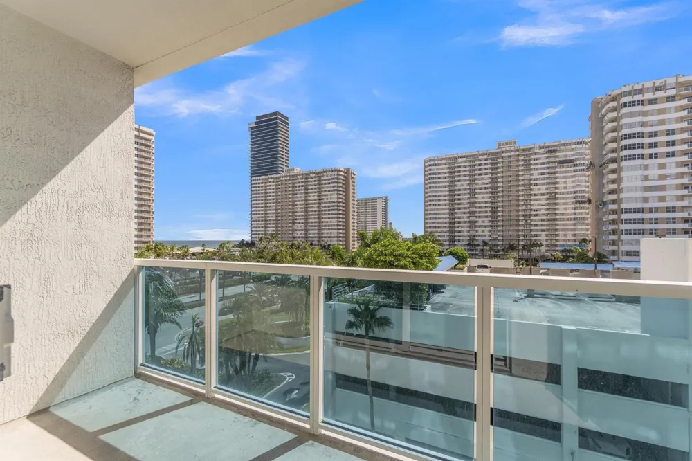 1945 S Ocean Drive #502 Hallandale Beach, FL 33009