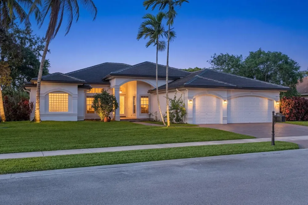 15273 SW 37th Street Davie, FL 33331