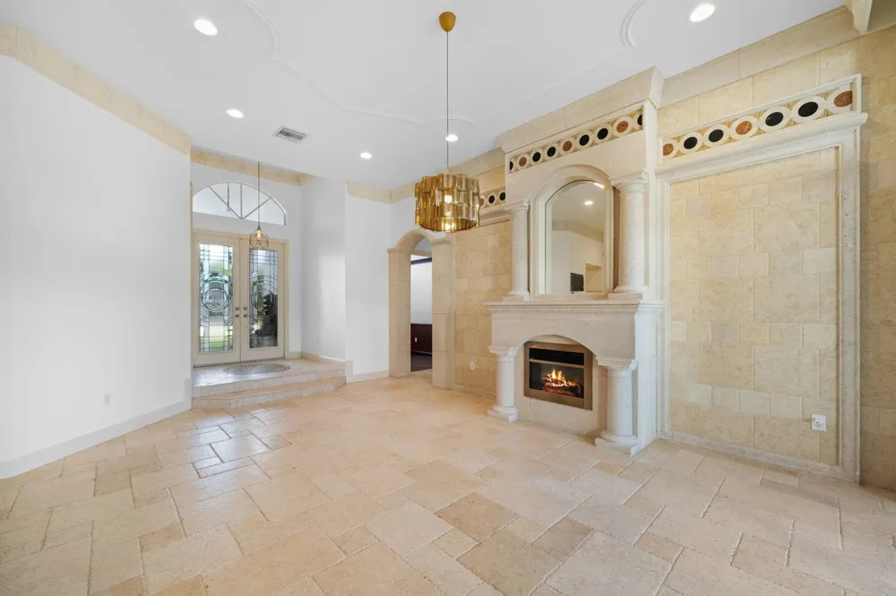 15273 SW 37th Street Davie, FL 33331