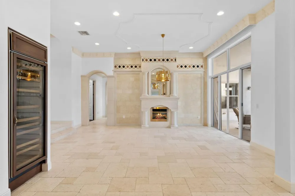 15273 SW 37th Street Davie, FL 33331