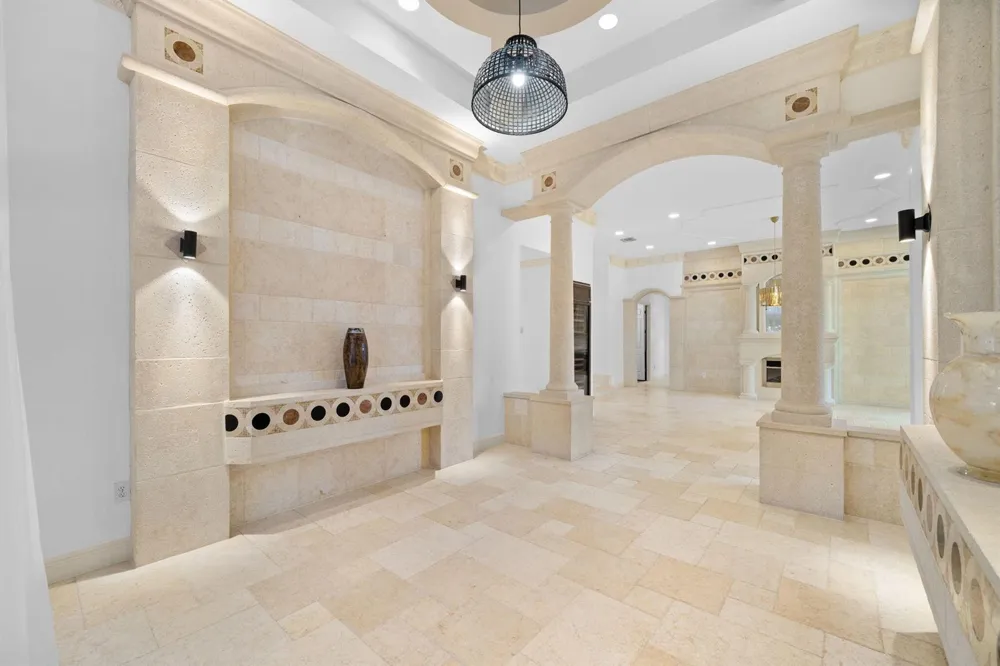 15273 SW 37th Street Davie, FL 33331