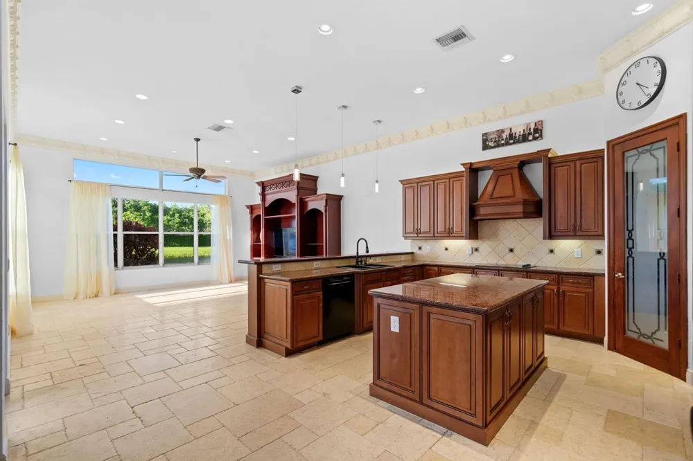 15273 SW 37th Street Davie, FL 33331