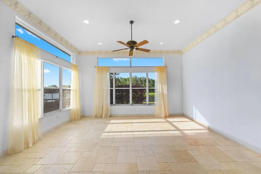 15273 SW 37th Street Davie, FL 33331