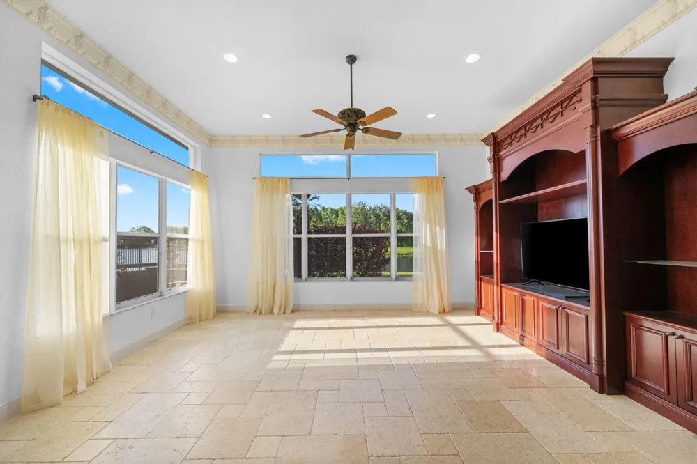 15273 SW 37th Street Davie, FL 33331