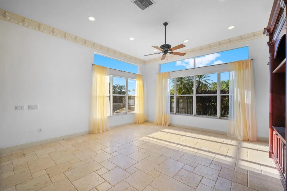 15273 SW 37th Street Davie, FL 33331
