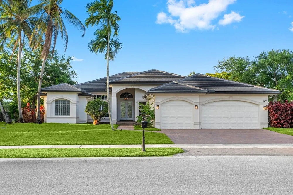 15273 SW 37th Street Davie, FL 33331