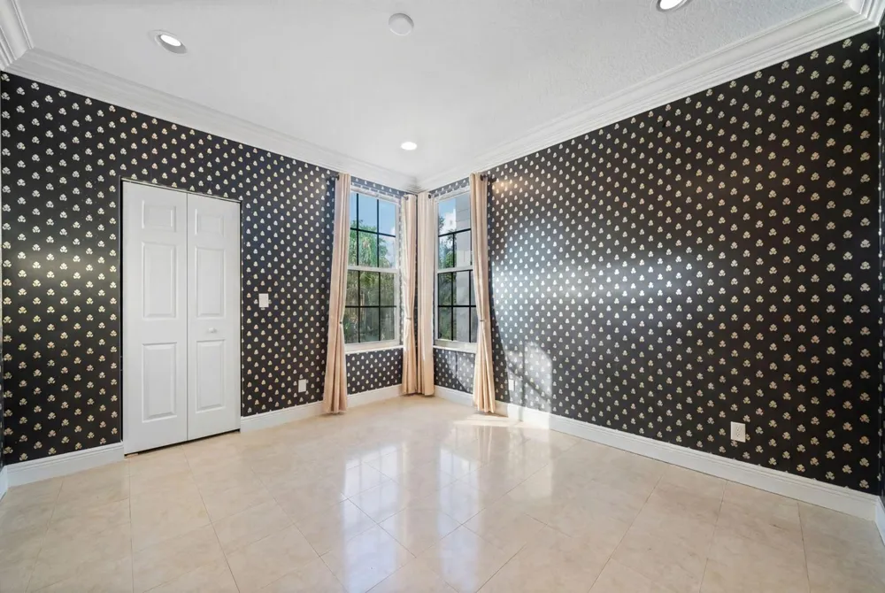 15273 SW 37th Street Davie, FL 33331
