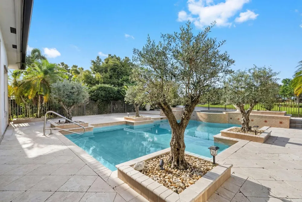 15273 SW 37th Street Davie, FL 33331
