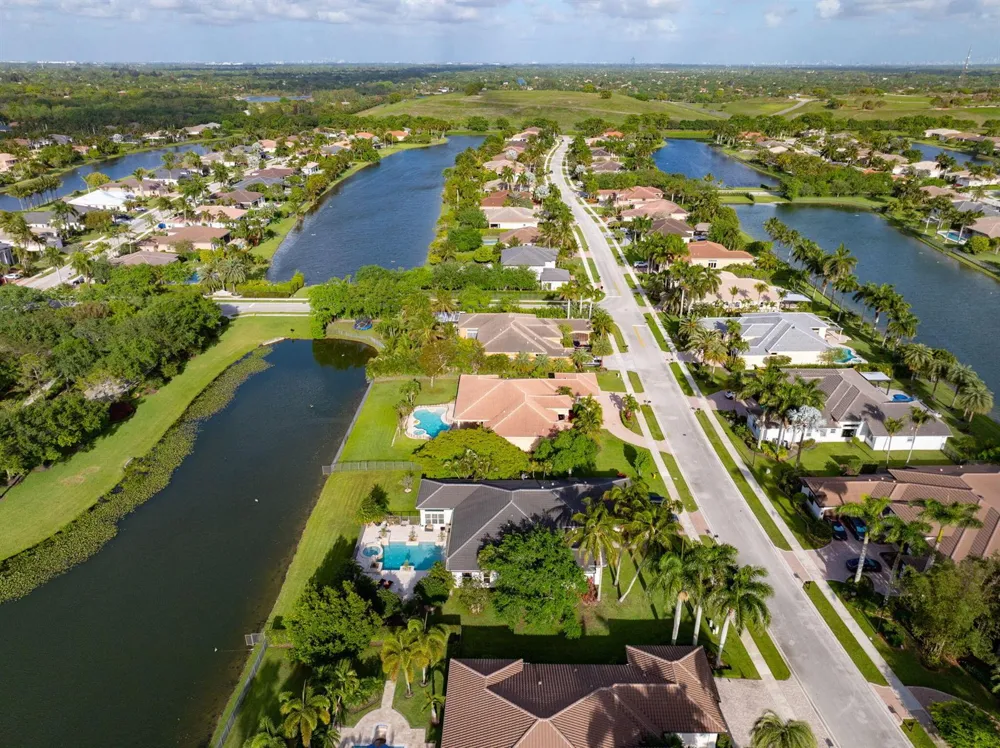 15273 SW 37th Street Davie, FL 33331