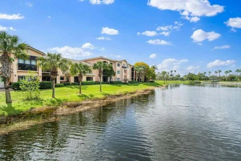 2725 Anzio Court #304