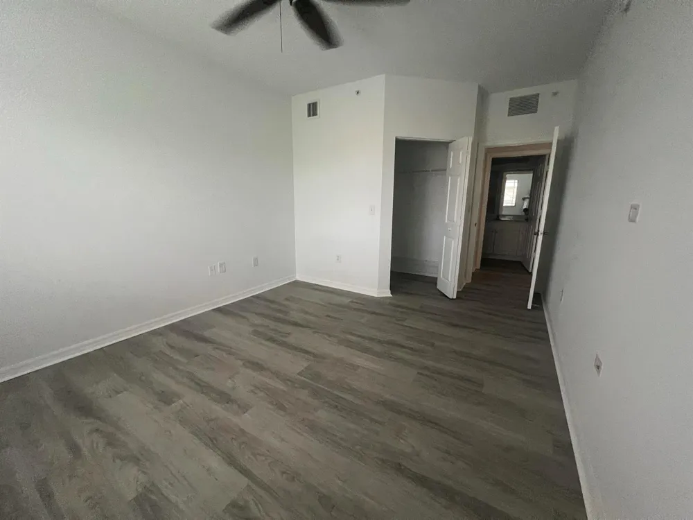 2725 Anzio Court #304 Palm Beach Gardens, FL 33410