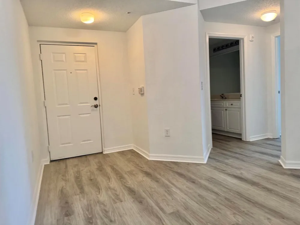 2725 Anzio Court #304 Palm Beach Gardens, FL 33410