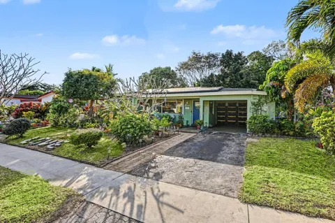 2400 Desoto Drive