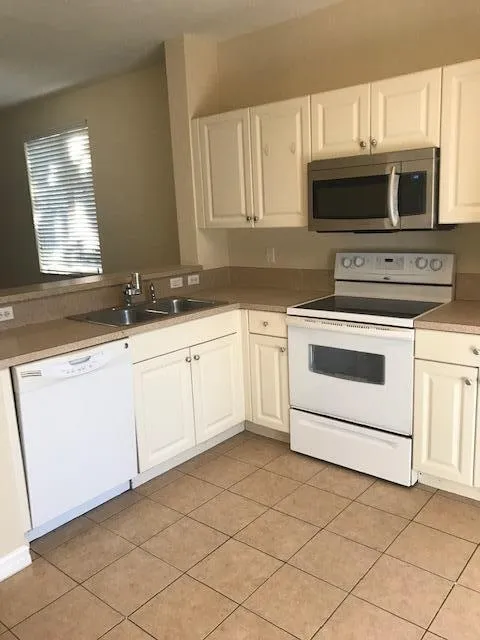 3511 Sonoma Drive Riviera Beach, FL 33404