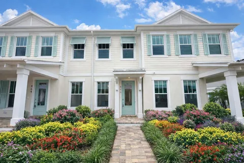 866 SW Bushel Trail