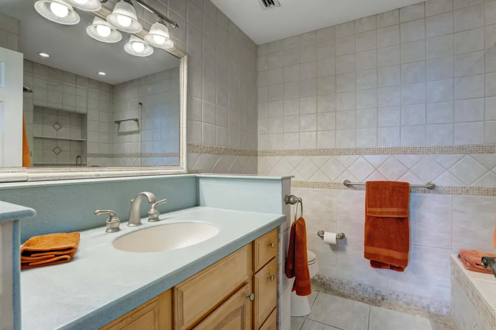 840 Ocean Drive #Ph-c Juno Beach, FL 33408