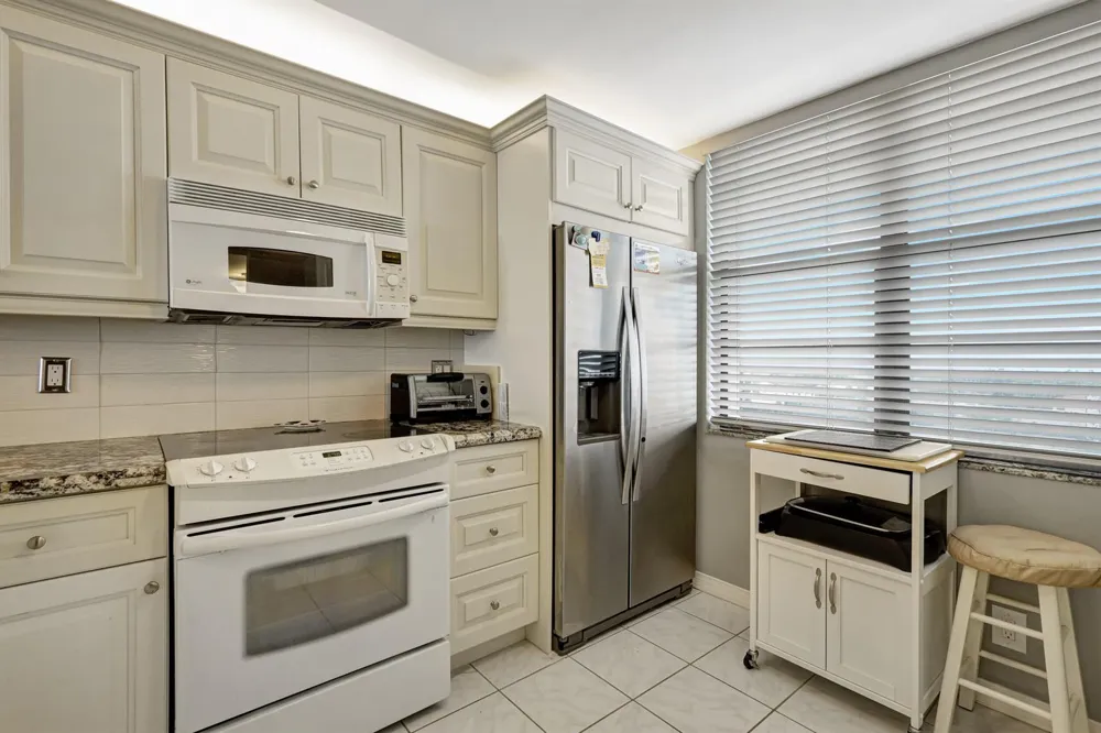 840 Ocean Drive #806 Juno Beach, FL 33408