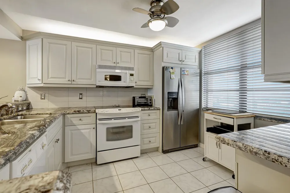 840 Ocean Drive #806 Juno Beach, FL 33408