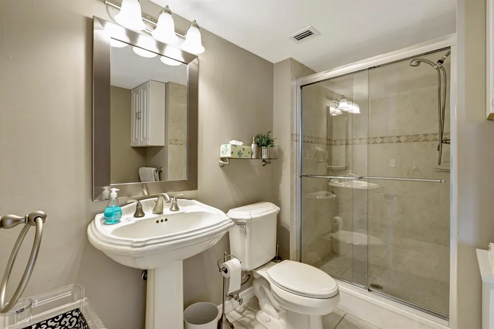 840 Ocean Drive #806 Juno Beach, FL 33408