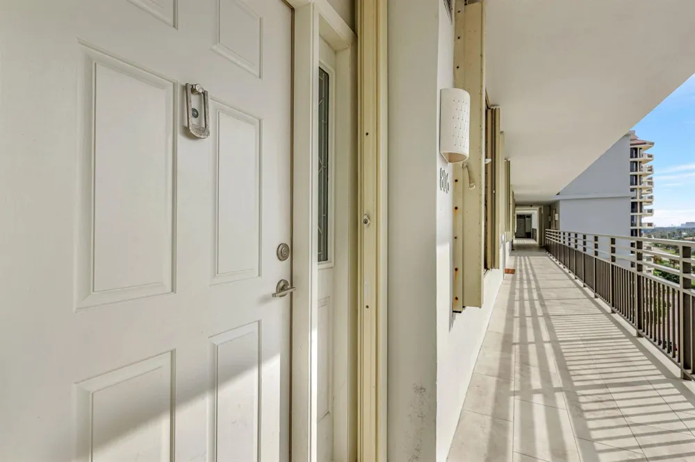 840 Ocean Drive #806 Juno Beach, FL 33408