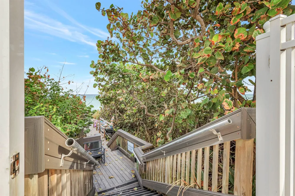 840 Ocean Drive #806 Juno Beach, FL 33408