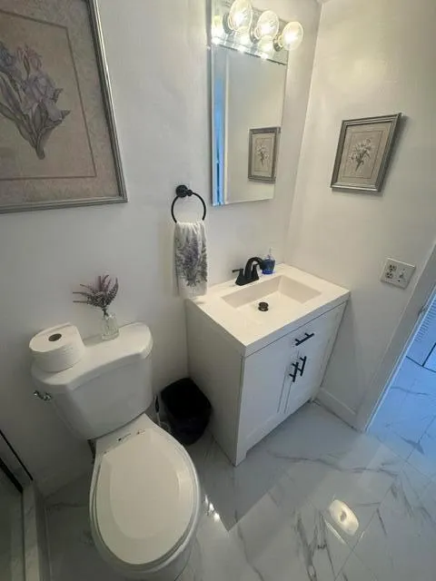 300 Oregon Street #502 Hollywood, FL 33019