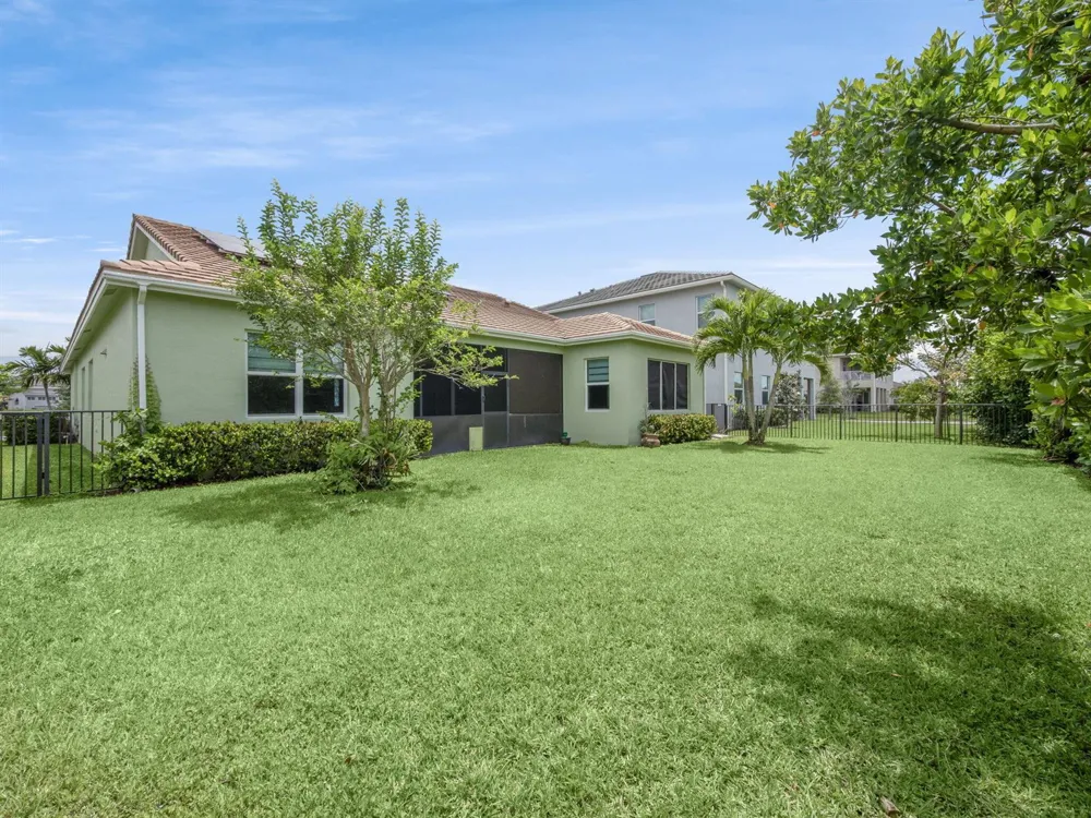 5857 Whippoorwill Circle Westlake, FL 33470