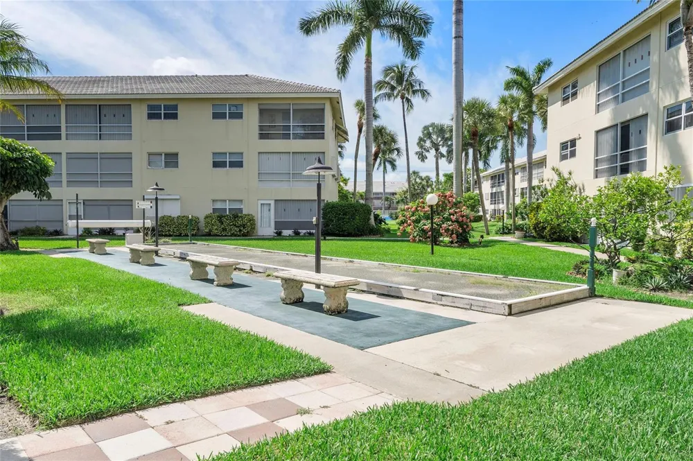 1951 NE 39th Street #156 Lighthouse Point, FL 33064