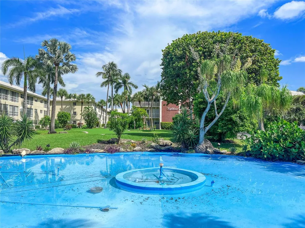 1951 NE 39th Street #156 Lighthouse Point, FL 33064