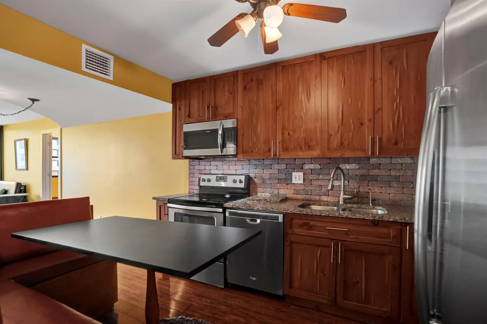2301 S Ocean Drive #1408 Hollywood, FL 33019