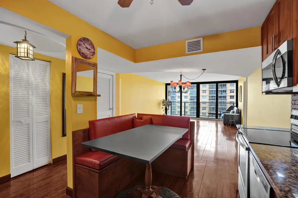 2301 S Ocean Drive #1408 Hollywood, FL 33019