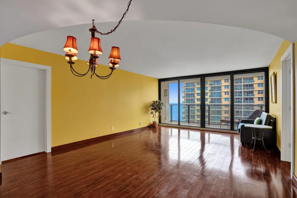 2301 S Ocean Drive #1408 Hollywood, FL 33019