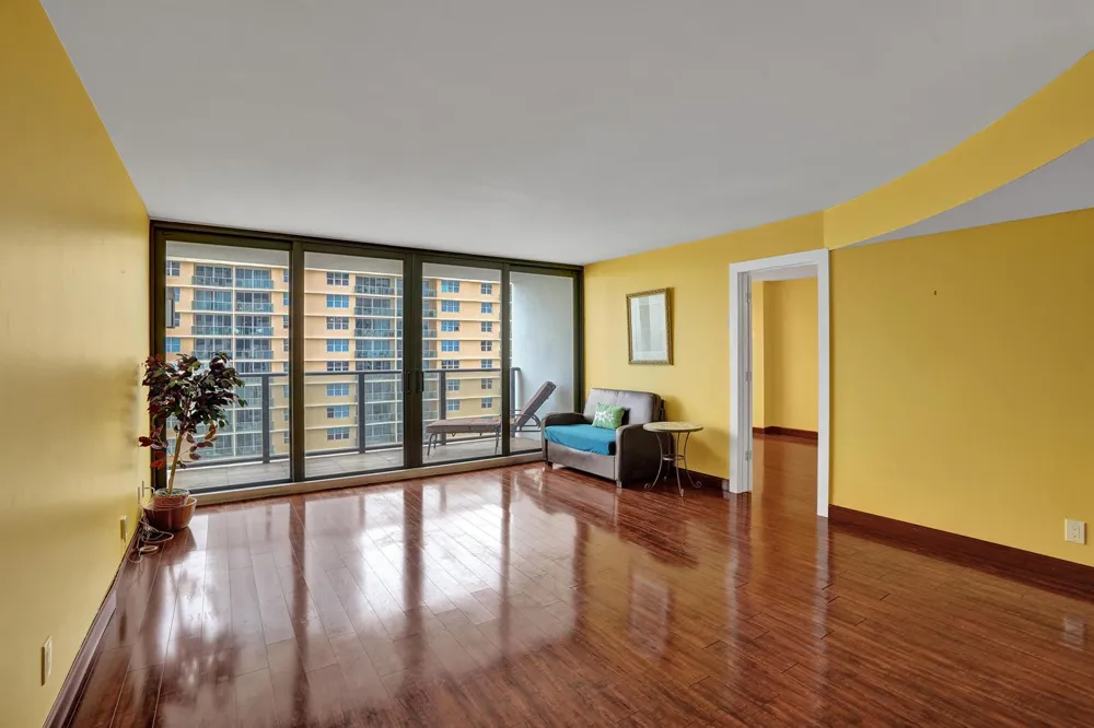 2301 S Ocean Drive #1408 Hollywood, FL 33019