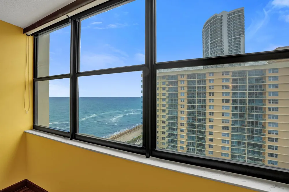 2301 S Ocean Drive #1408 Hollywood, FL 33019