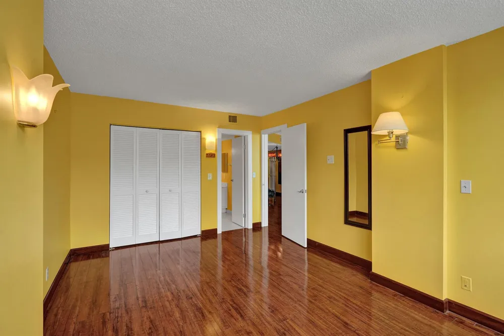 2301 S Ocean Drive #1408 Hollywood, FL 33019