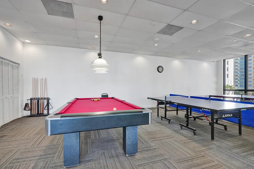 2301 S Ocean Drive #1408 Hollywood, FL 33019
