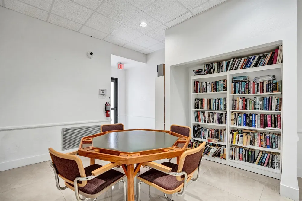 2301 S Ocean Drive #1408 Hollywood, FL 33019