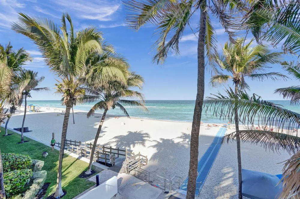 2301 S Ocean Drive #1408 Hollywood, FL 33019