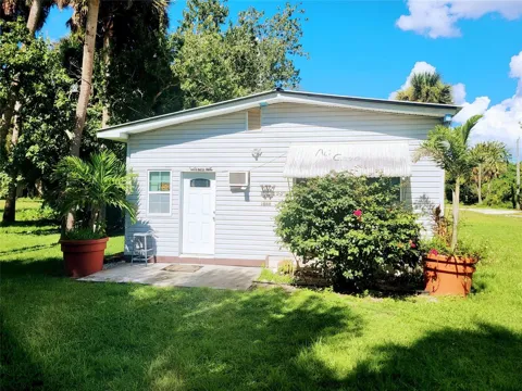 1048 Arvin Lane