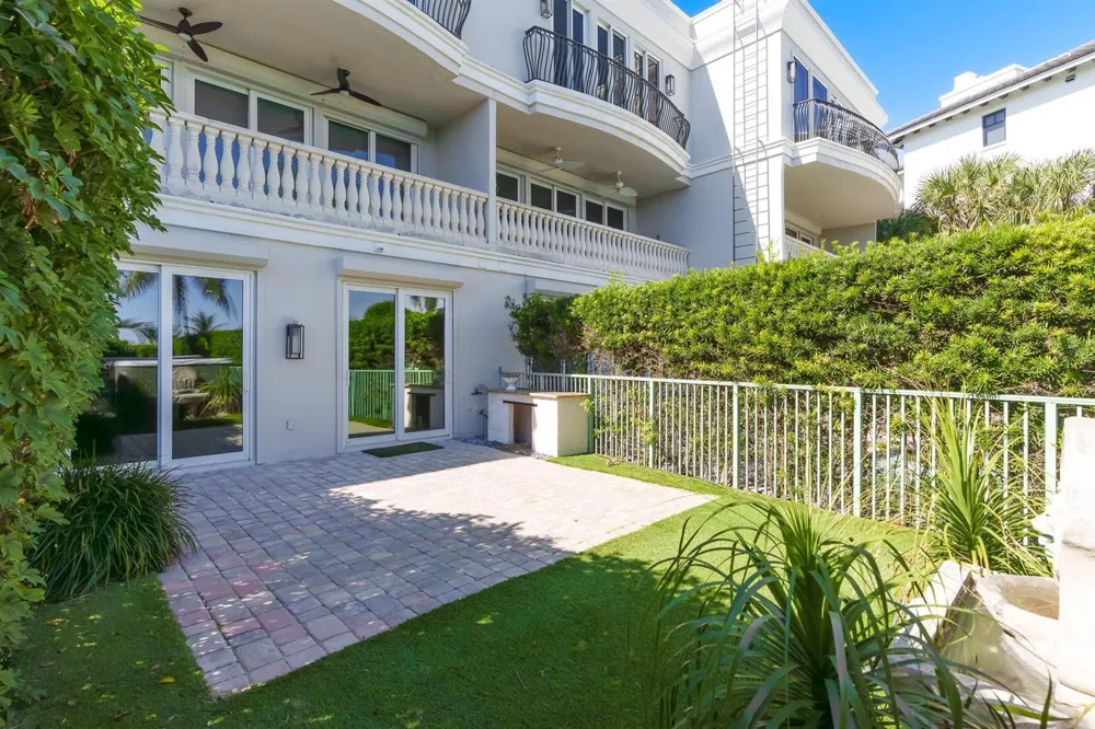 1796 Bay Drive #1796 Pompano Beach, FL 33062