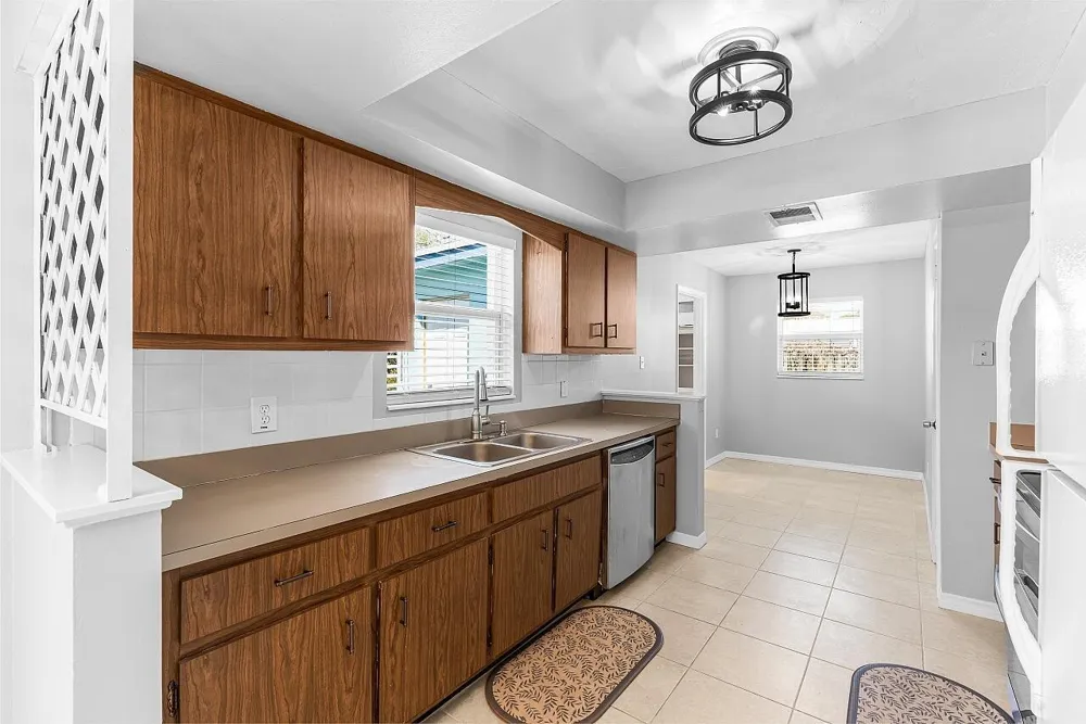 45 1st Court SW Vero Beach, FL 32962