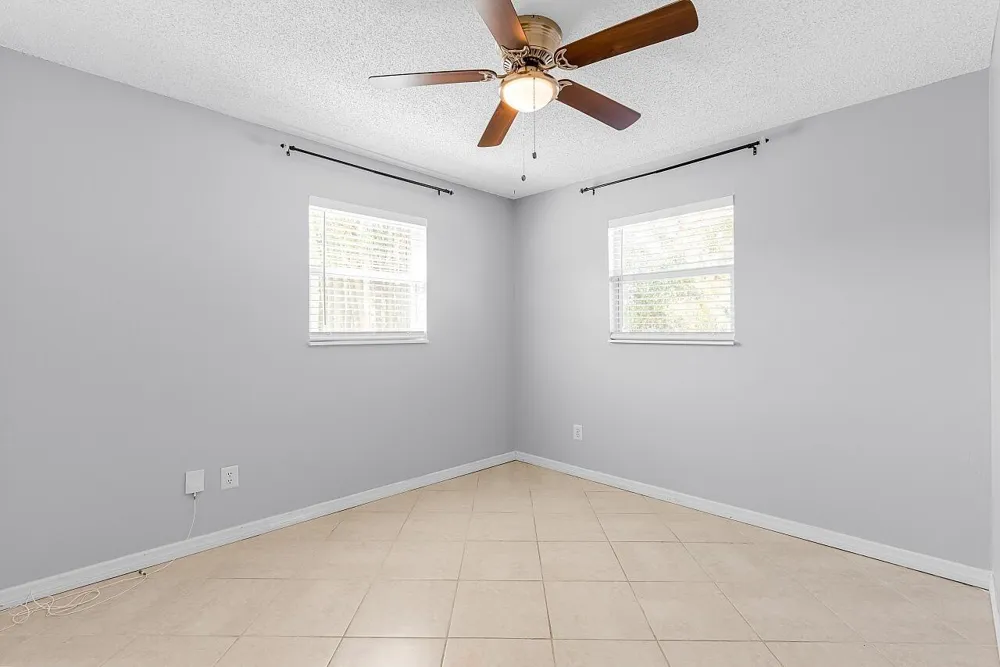 45 1st Court SW Vero Beach, FL 32962