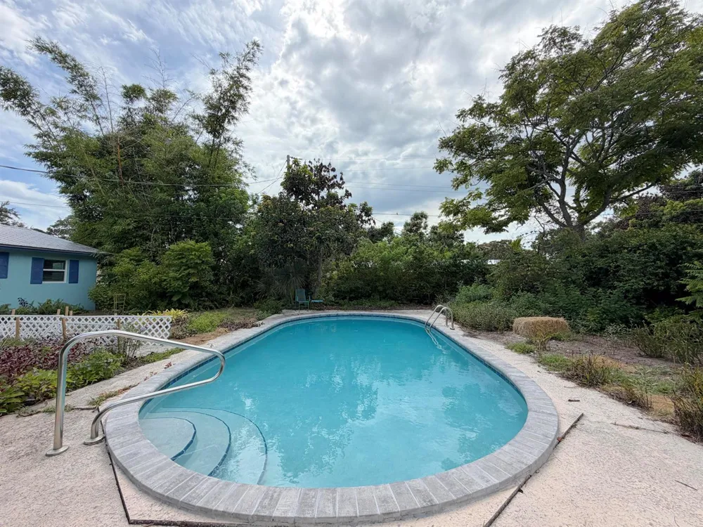 45 1st Court SW Vero Beach, FL 32962