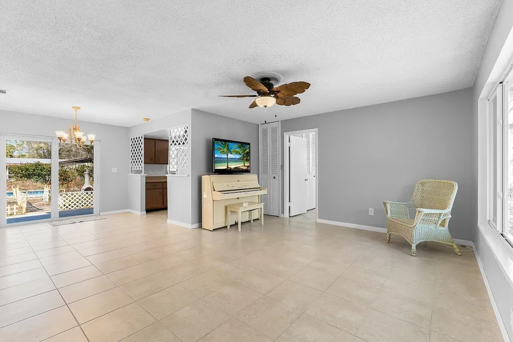 45 1st Court SW Vero Beach, FL 32962